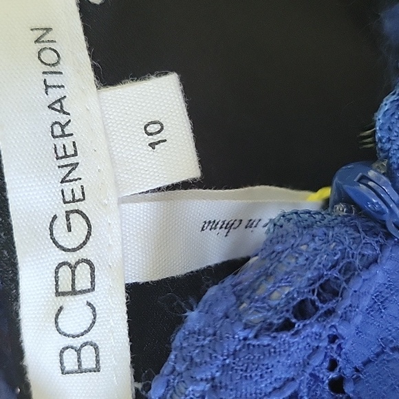 BCBGENERATION Electric Blue Lace Bodycon Mini Dress Womens 10 NWT Long Sleeve - Picture 9 of 11